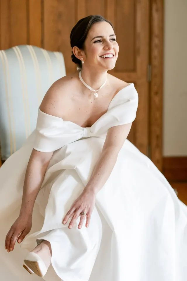 Baiser couple Abbaye d'Oka mariage luxe