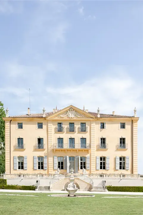 Château de la Gaude, classical façade under a clear sky