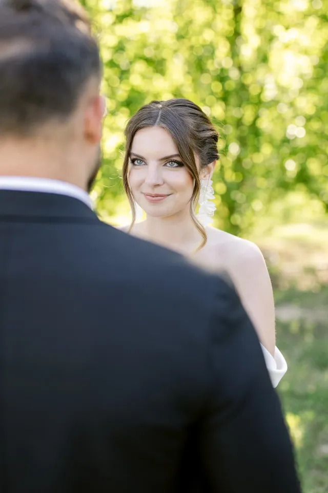 Dîner mariage salle blanche Provence