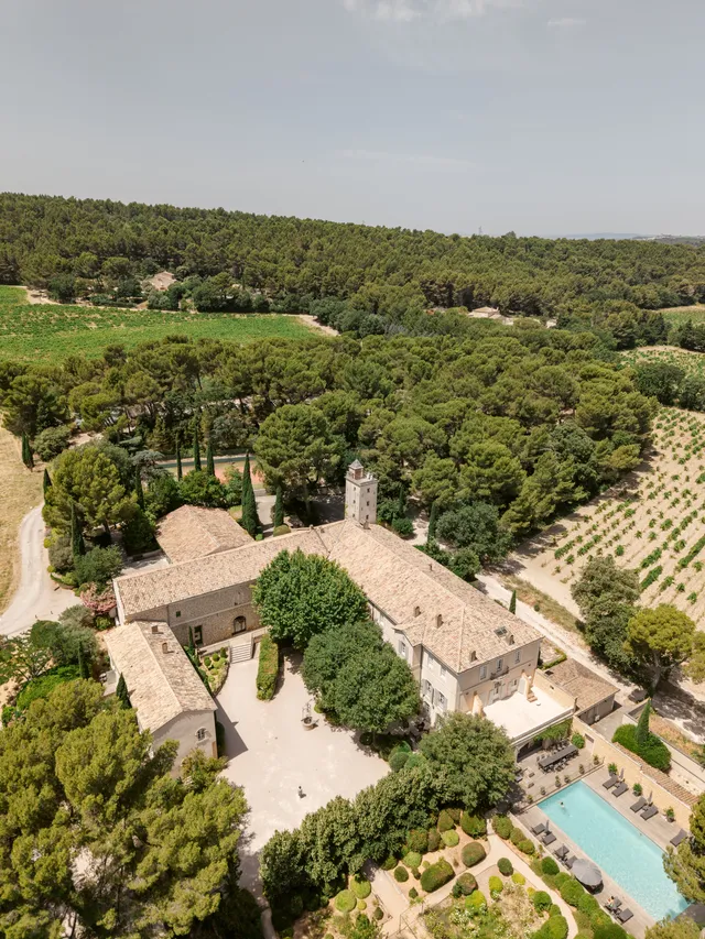 Château la Tour Vaucros, lieu de réception mariage Provence